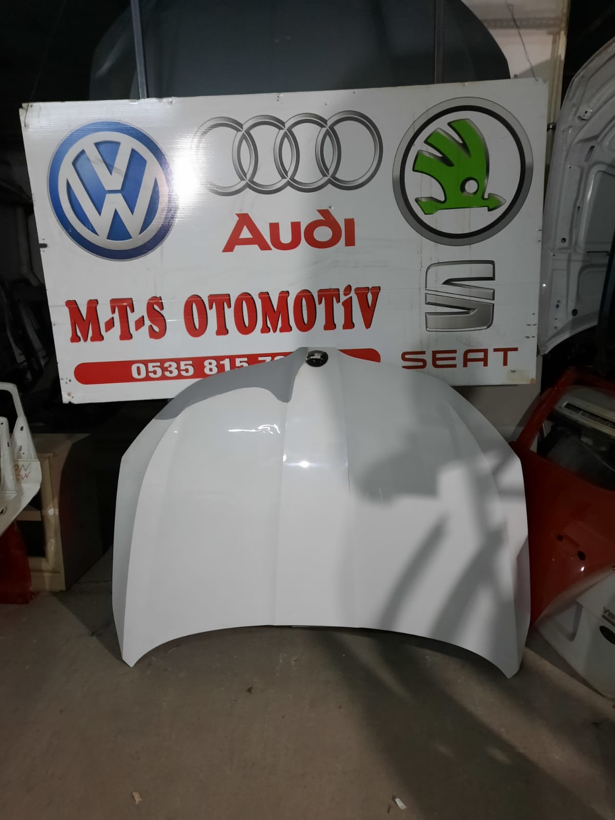 Skoda octavia motor kaputu 2017-2020